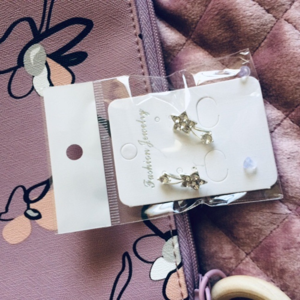 2/8$ 🎀 925 silver coated alloy earrings studs #7 - Picture 4 of 5